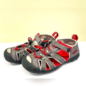 Keen sandals with non-marking soles